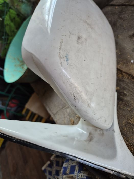 Продам зеркало на джип,корпус