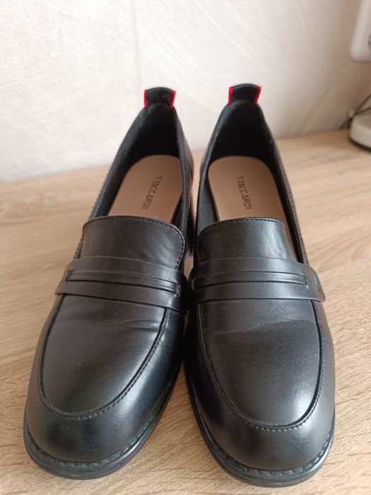 Продам туфли черные