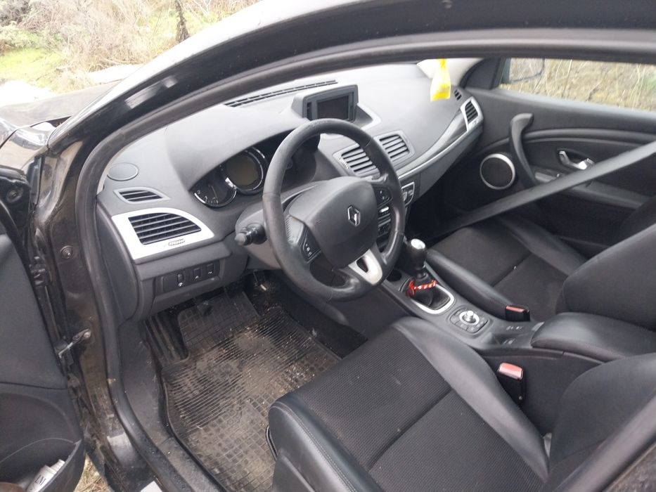 Продавам Рено Меган 3 на части