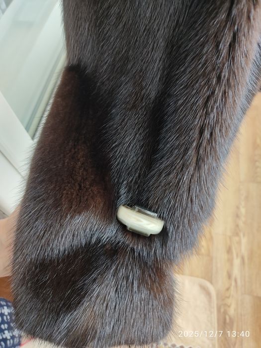 Продаю шубу норковую