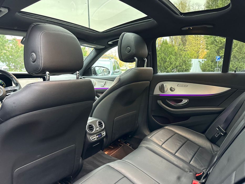 Vand sau schimb Mercedes Eclass E300 e 4 Matic Facelift 2022