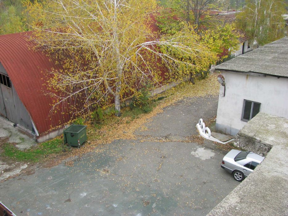 Продава се Промишлена сграда в Чирпан - 11271 кв.м за 44 €/кв.м - Снимка #12