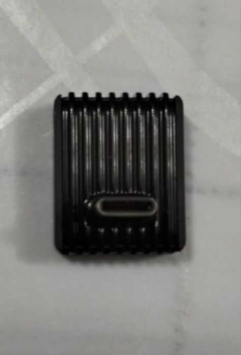 Продам флешку Lexar 64gb оригинал