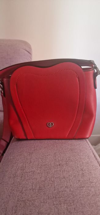 Geanta de umăr rosie