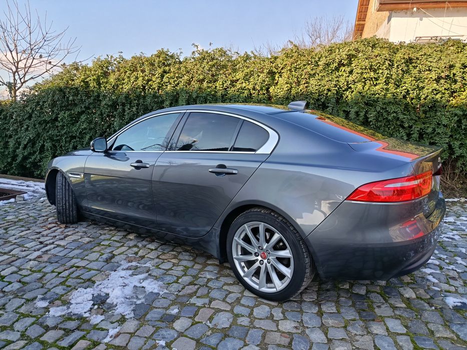 JAGUAR. XE  2018