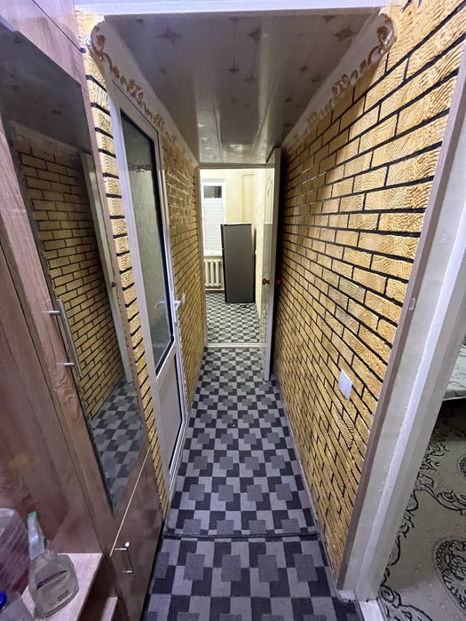 Kv sotiladi 1 xonali
