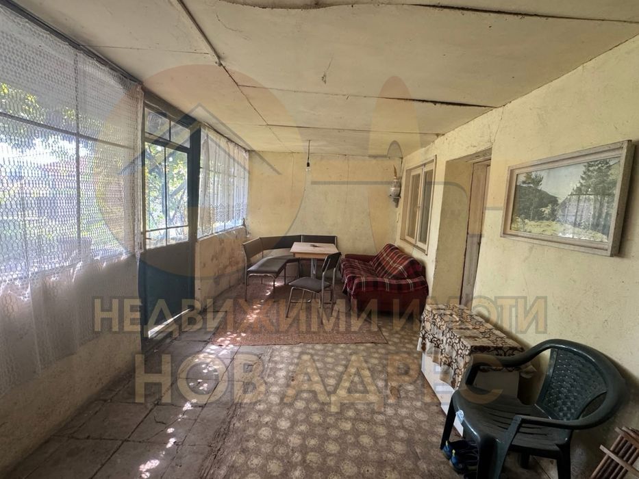 Самостоятелна Тухлена Къща Кв. Въбел , 1240 кв.м.