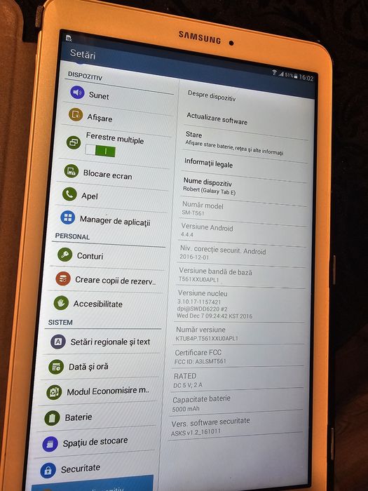 Tabletă 3G  samsung T-561