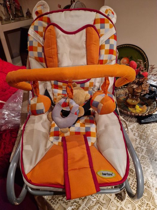 Бебешка количка Chipolino