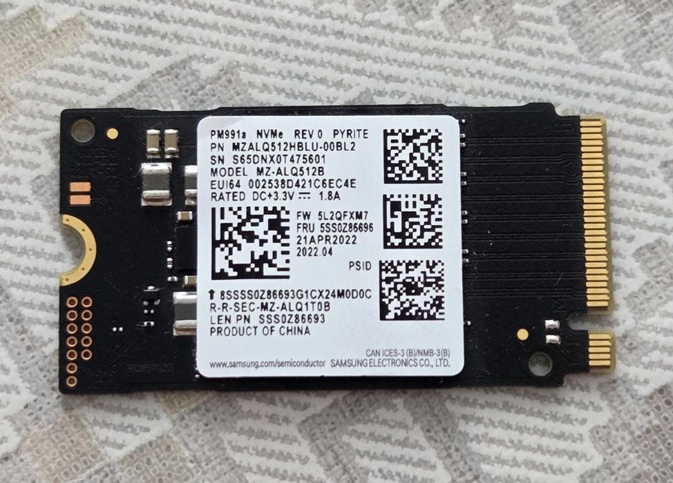 Продаю SSD накопитель