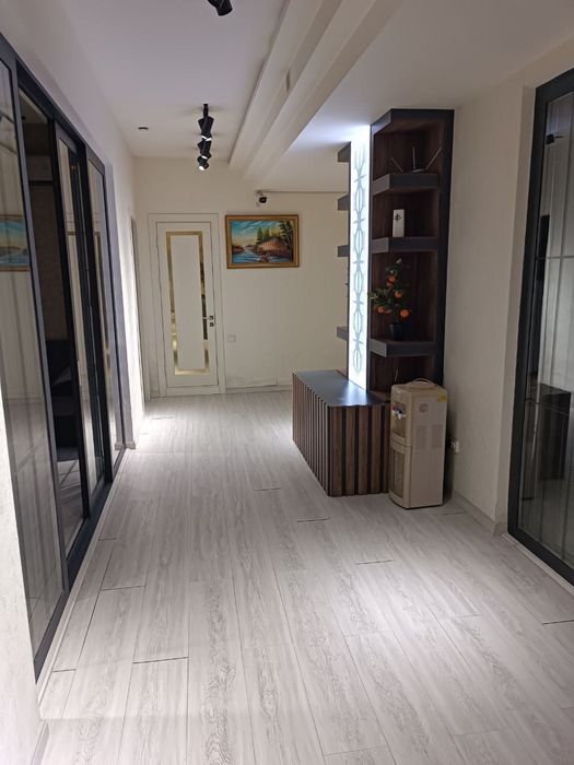 Продается офис на Ул. Нукусская цоколь