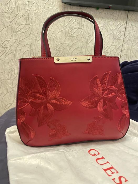 Сумка Guess новая ,оригинал