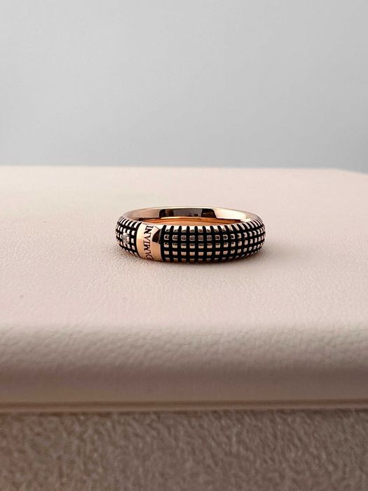 Кольцо Damiani с бриллиантом