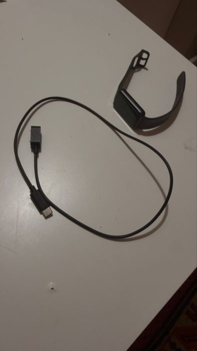 Смарт-фитнесс часы Samsung Galaxy Fit 3