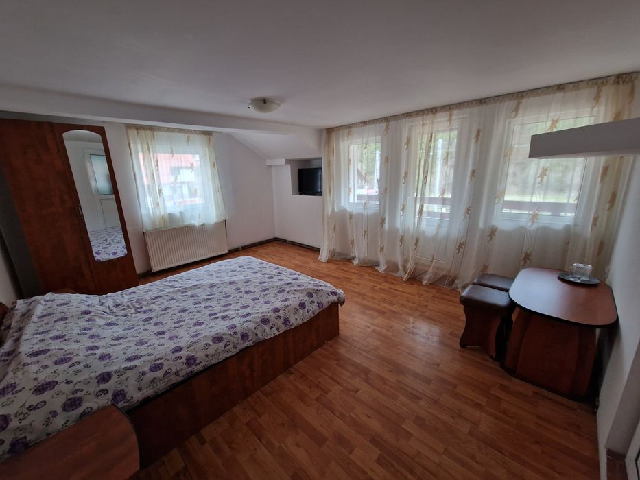 Cazare Moieciu de Sus