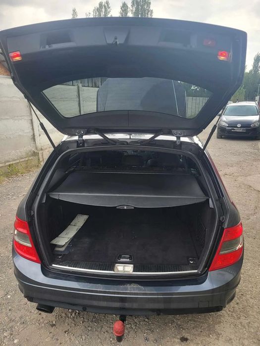 Dezmembram Mercedes C-CLASS W204 BREAK 2.2 CDI