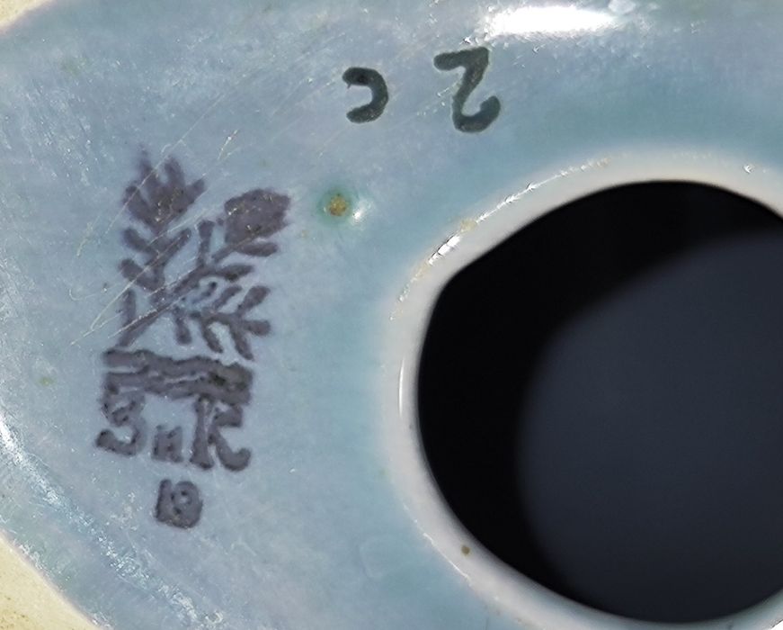 Антикварная статуэтка