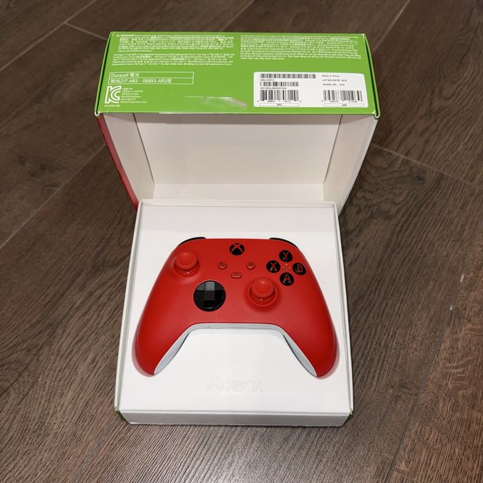Жаңадай Xbox Wireless Controller Pulse Red геймпады