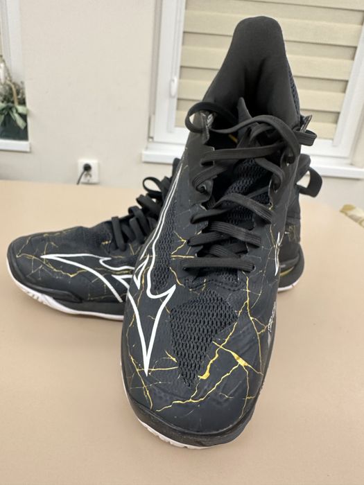 Вътрешни обувки Mizuno WAVE MIRAGE 4