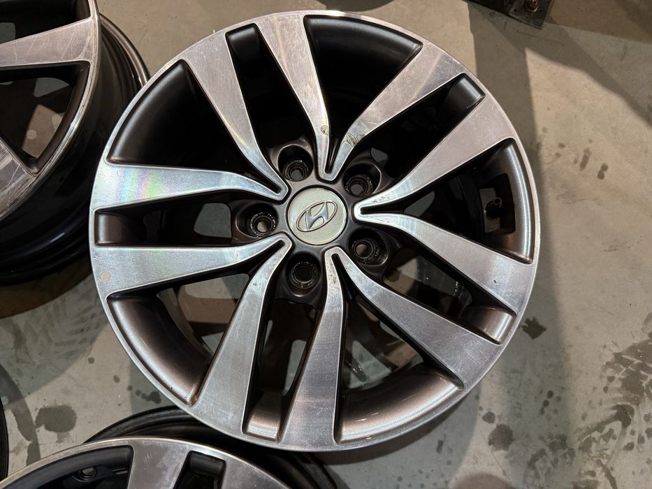 Set Jante aliaj originale R16 Hyundai i30 52910-G4200