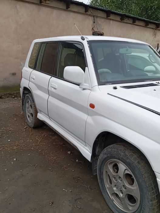 Mitsubishi Podjero io