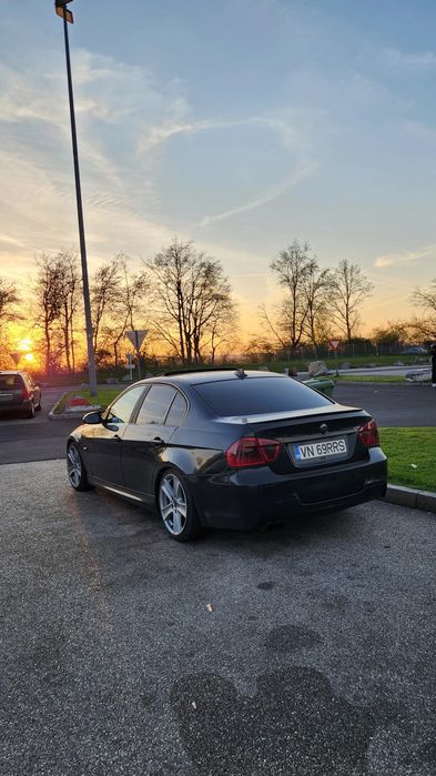 BMW E90 325d (3.0d)