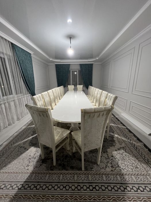 Стол и стулья комплект