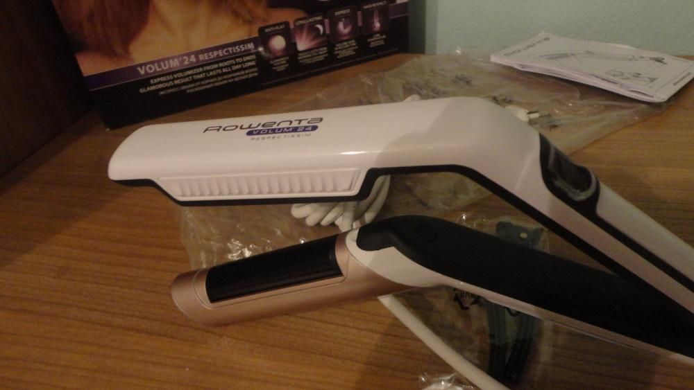 Преса за коса Rowenta Volum' 24 Respectissim CF6430