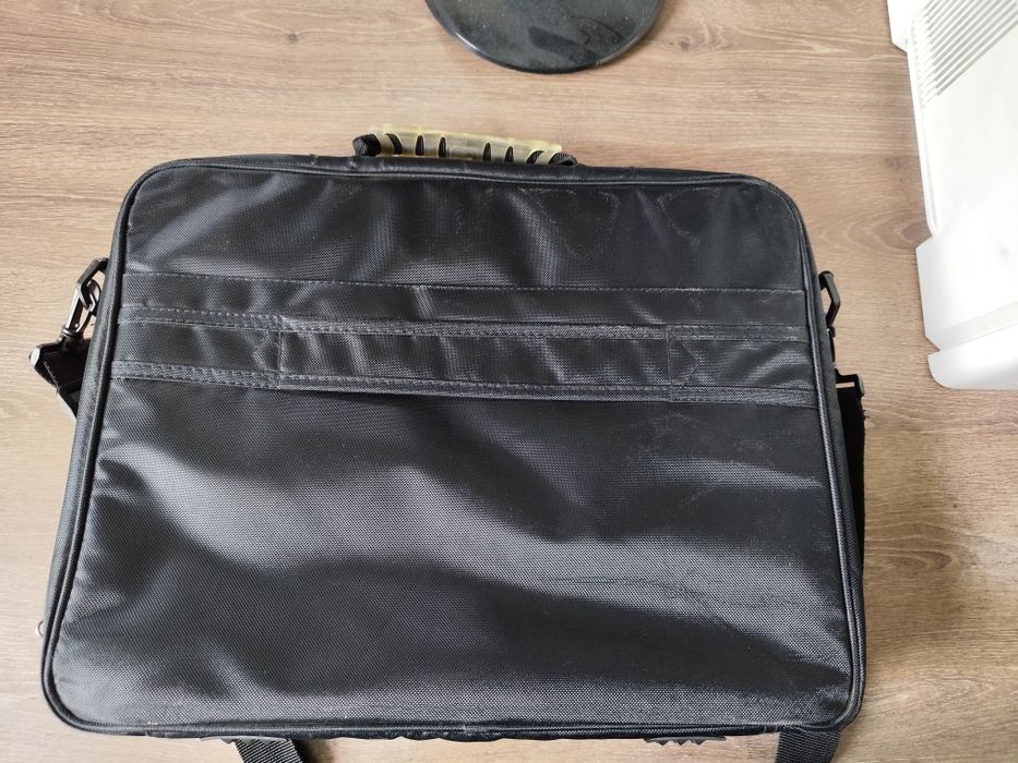Geantă laptop diametru 19inch