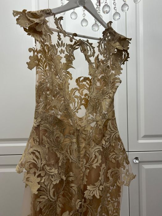 Vand rochie dantela