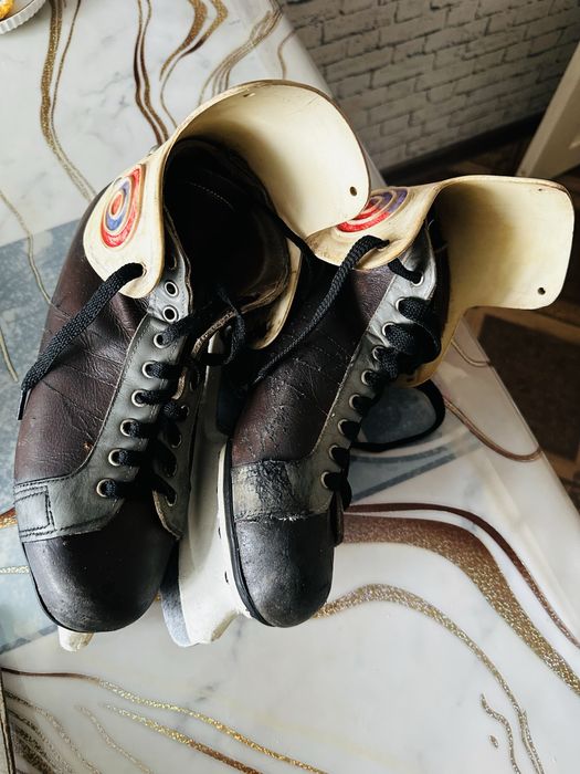 Коньки хокейные и фигурные