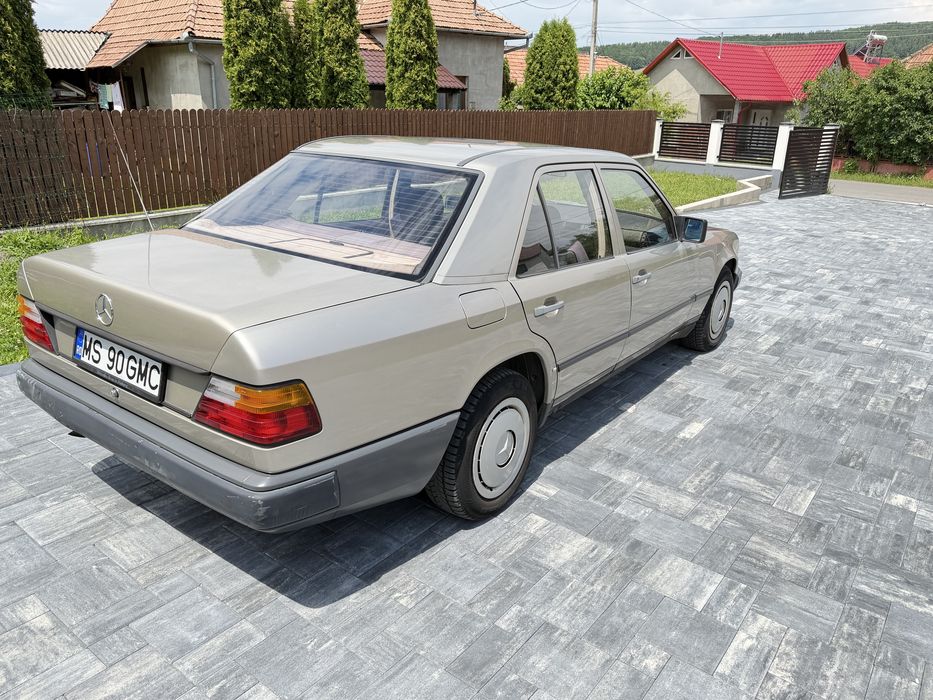 MERCEDES-BENZ E-Class 1988 — imagine 2