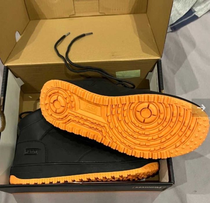 Спортни мъжки обувки