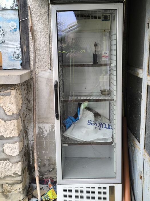 Хладилна витрина