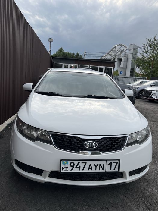 Kia cerato 2012