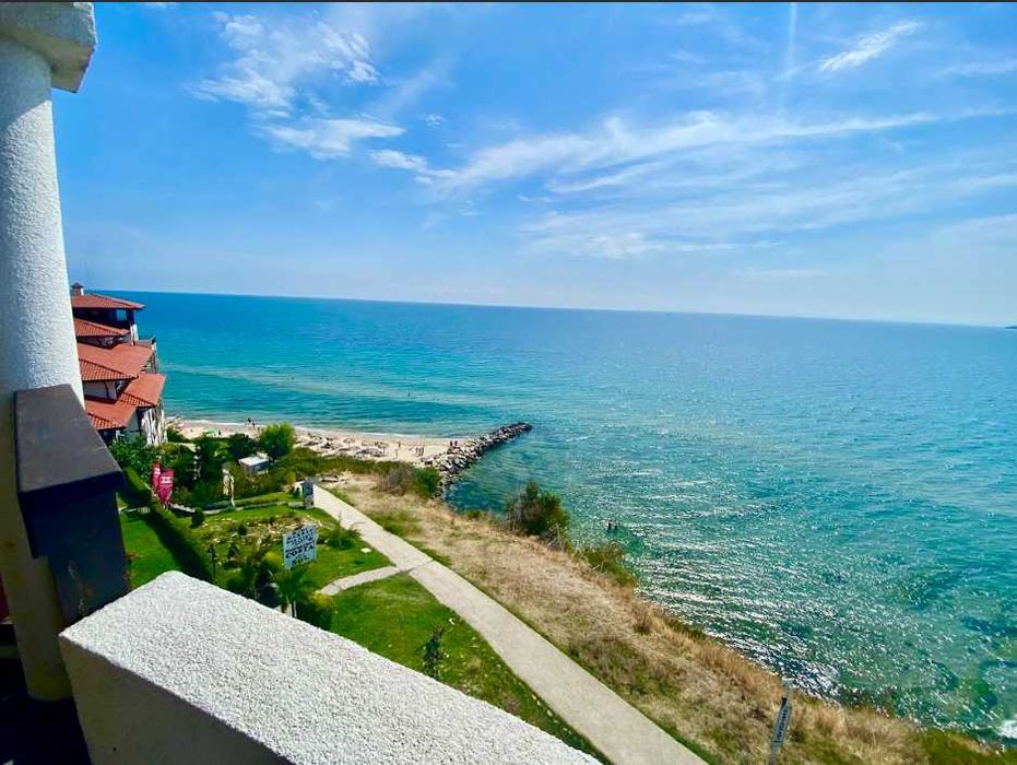 Продава се Тристаен апартамент в Свети Влас - 114 кв.м за 1843 €/кв.м - Снимка #1