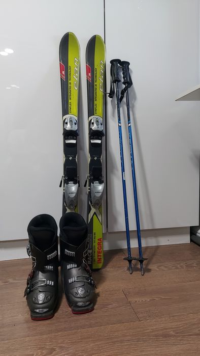 Продам горнолыжный комплект