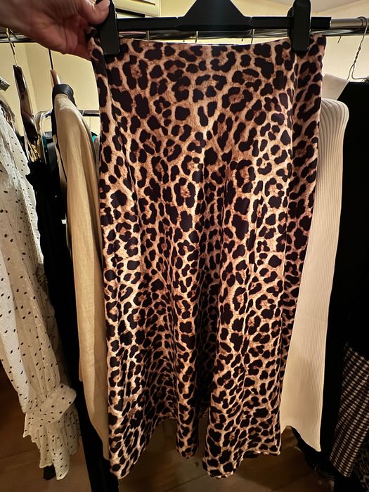 Сатенена пола с леопардов принт