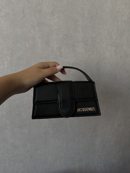 СРОЧНО продам сумку Jacquemus