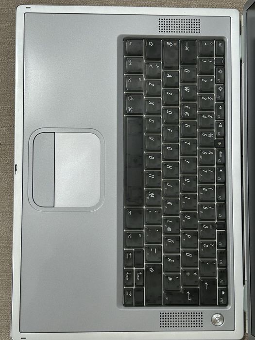 Laptop Apple de colecție Powerbook G4