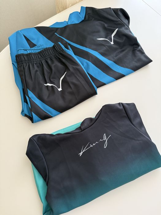 Отдам бостеки, постельное белье и детскую одежду