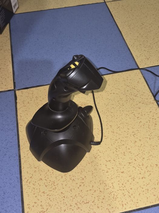 Джойстик Thrustmaster USB за PC