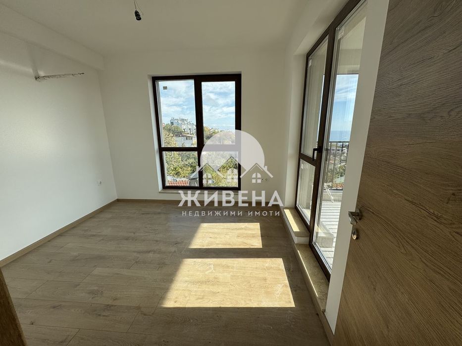 Продава се Тристаен апартамент в Варна, Бриз - 108 кв.м за 1322 €/кв.м - Снимка #6