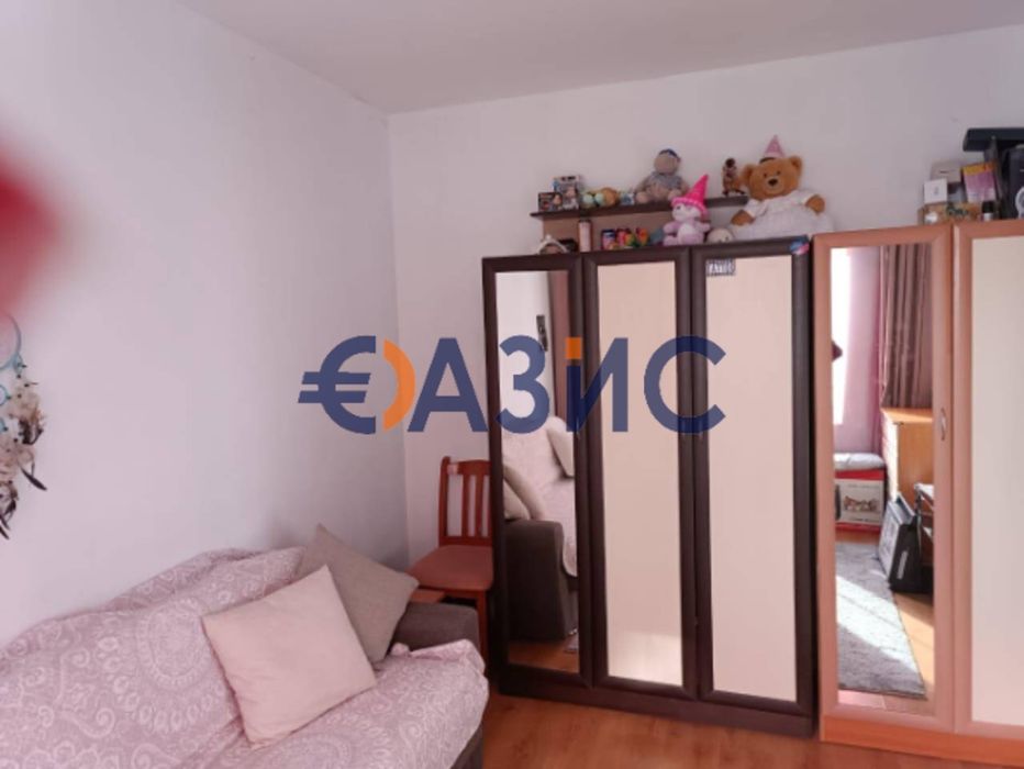 Продава се Двустаен апартамент в к.к. Слънчев бряг - 60 кв.м за 1084 €/кв.м - Снимка #3