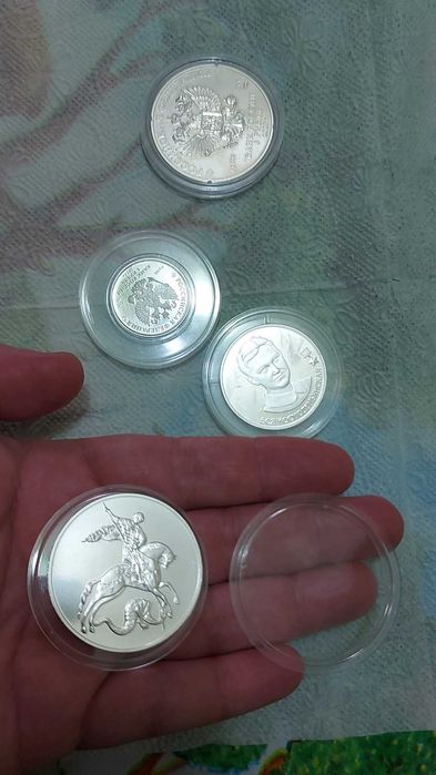 Продается монеты