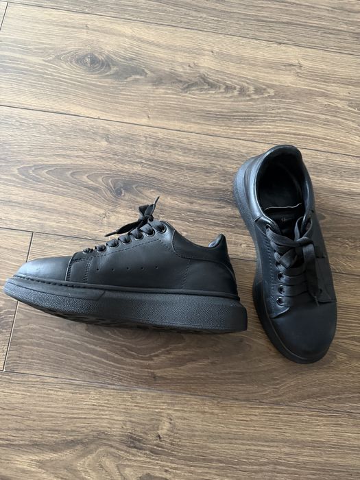 Adidasi McQueen