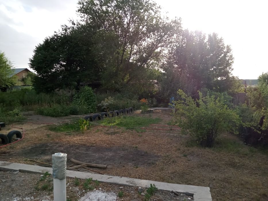 20 соток,два дома.