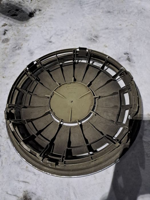 Продам колпак 1шт