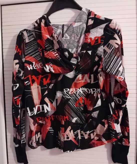 Оригинална дамска фланелка с качулка Calvin Klein