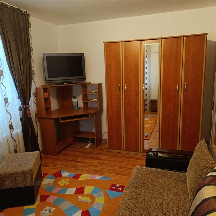Garsonieră  de închiriat ,Pitești,Depou, 1150 lei